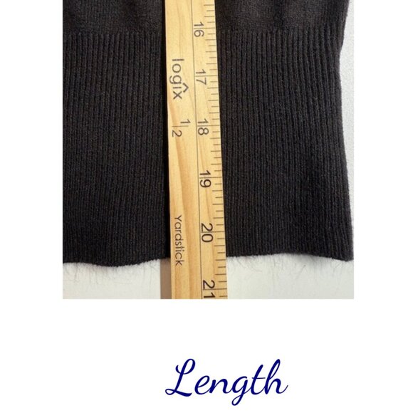 JM Collection Petite Black Turtleneck Top Button Detailing on Sleeves Size P - Picture 6 of 7